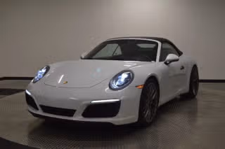 2019 Porsche 911 Carrera 4 Cabriolet's photo