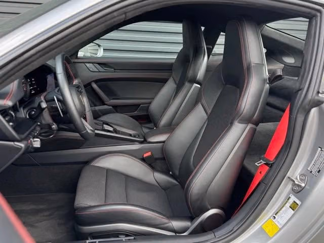2022 Porsche 911 GT3 - Photo 35