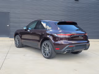 2026 Porsche Macan Base - Photo 17
