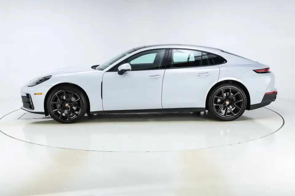 2025 Porsche Panamera Base - Photo 15