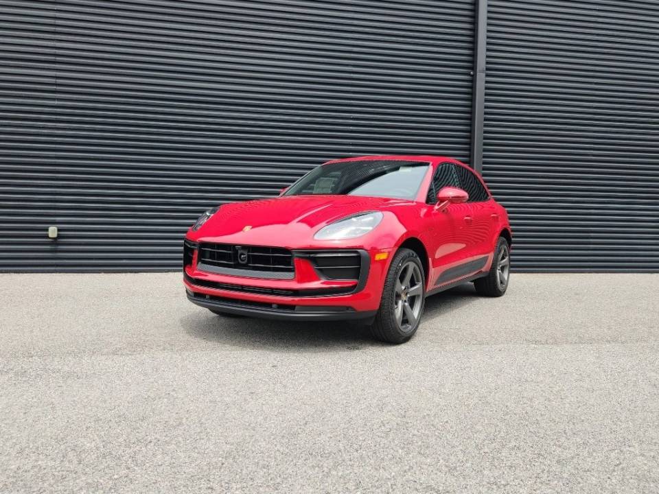 2026 Porsche Macan