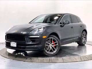 2023 Porsche Macan S's photo