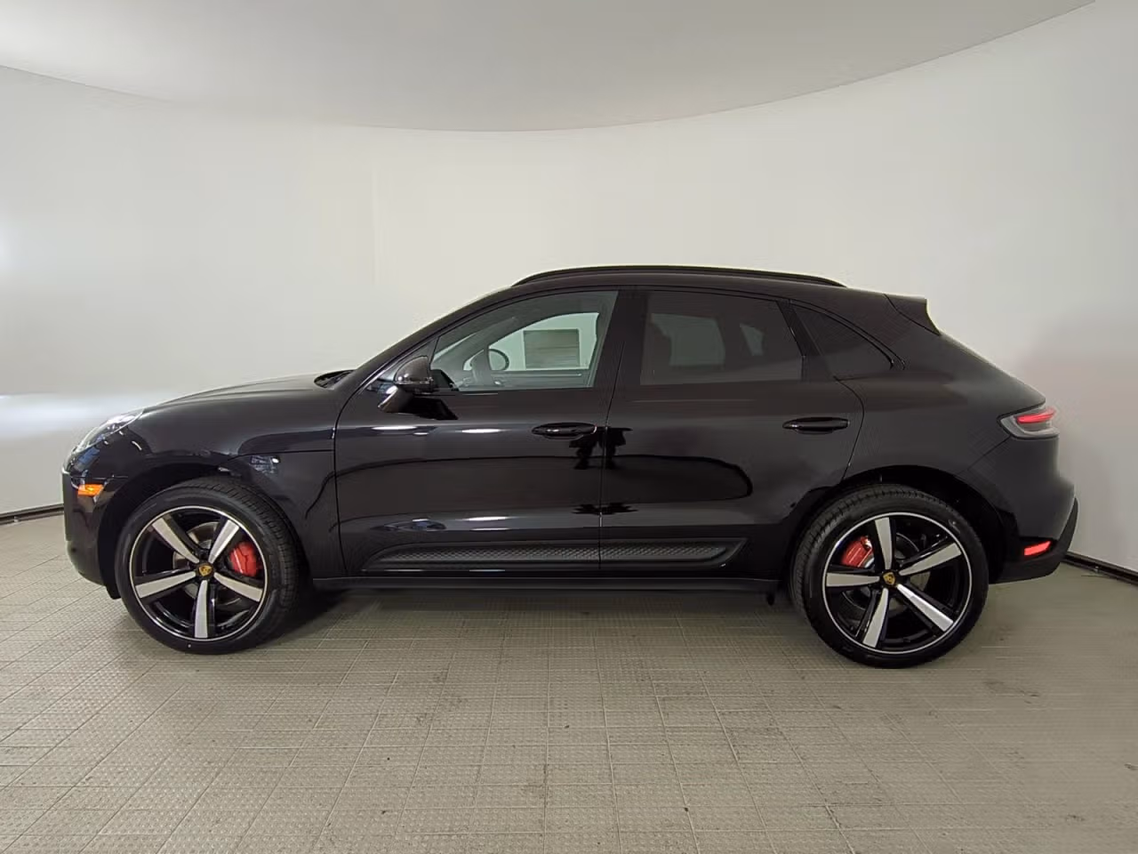 2026 Porsche Macan S - Photo 12