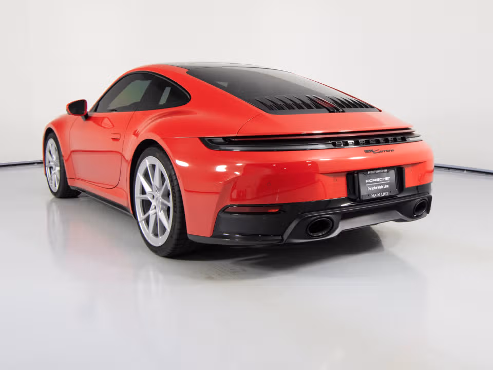 2025 Porsche 911 - Photo 19