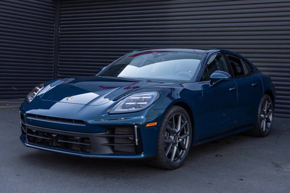 2026 Porsche Panamera