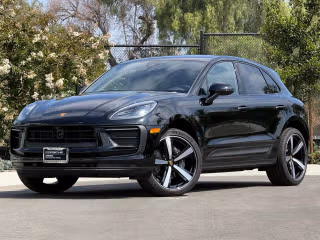 2026 Porsche Macan's photo