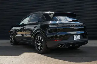 2026 Porsche Cayenne S E-Hybrid - Photo 21