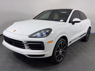 2022 Porsche Cayenne -'s photo