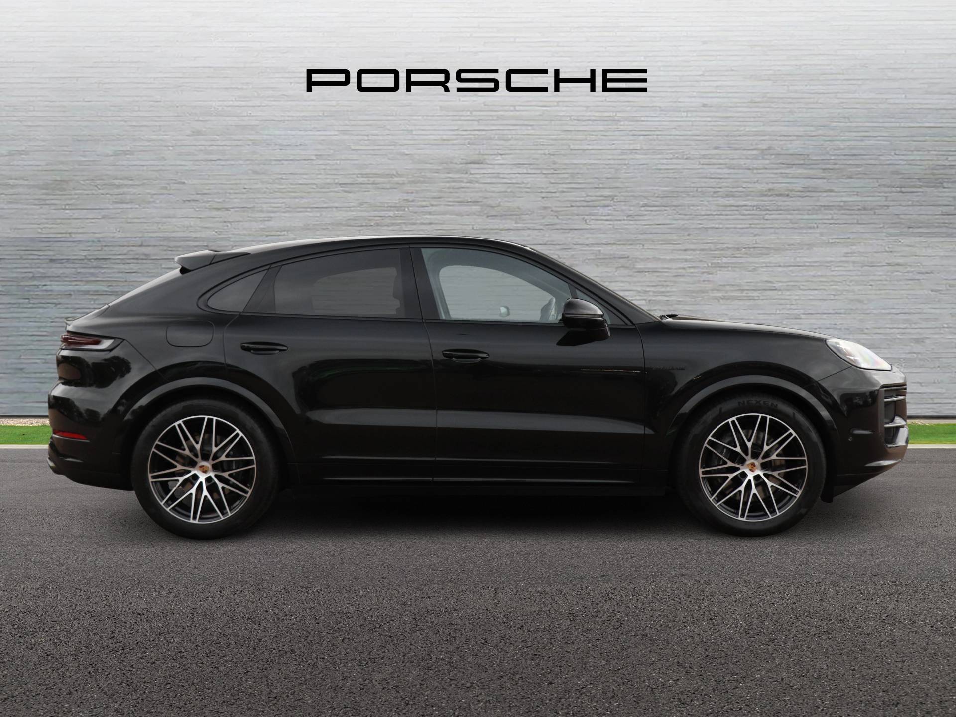 Cayenne E-Hybrid Coupé, photo 2 of 36