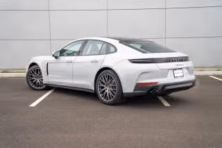 2026 Porsche Panamera Base - Photo 17