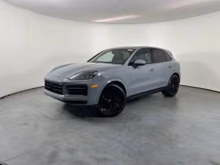 2025 Porsche Cayenne -'s photo