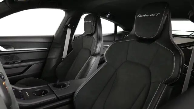 2025 Porsche Taycan Turbo GT - Photo 38