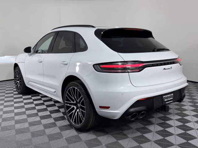 2026 Porsche Macan S - Photo 18