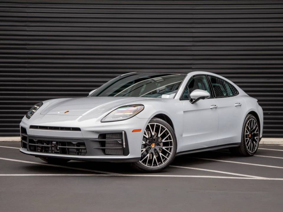2026 Porsche Panamera