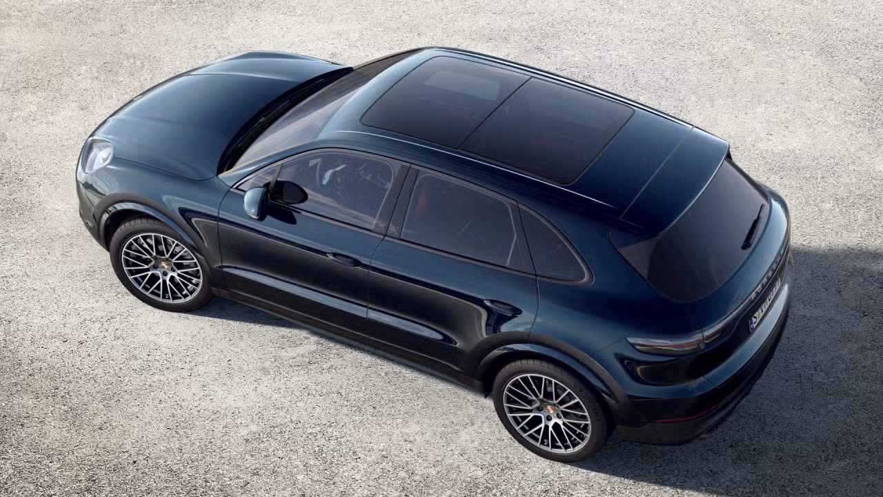 2023 Porsche Cayenne S Platinum Edition (MY23)