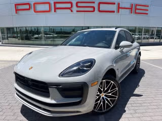 2023 Porsche Macan's photo