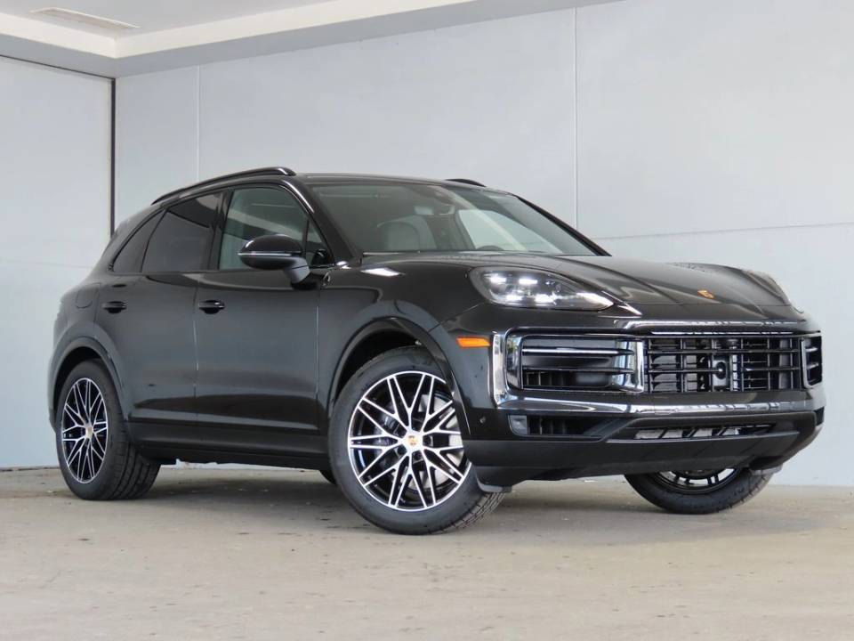 New Porsche 2024 Porsche Cayenne for sale at Porsche Kansas City