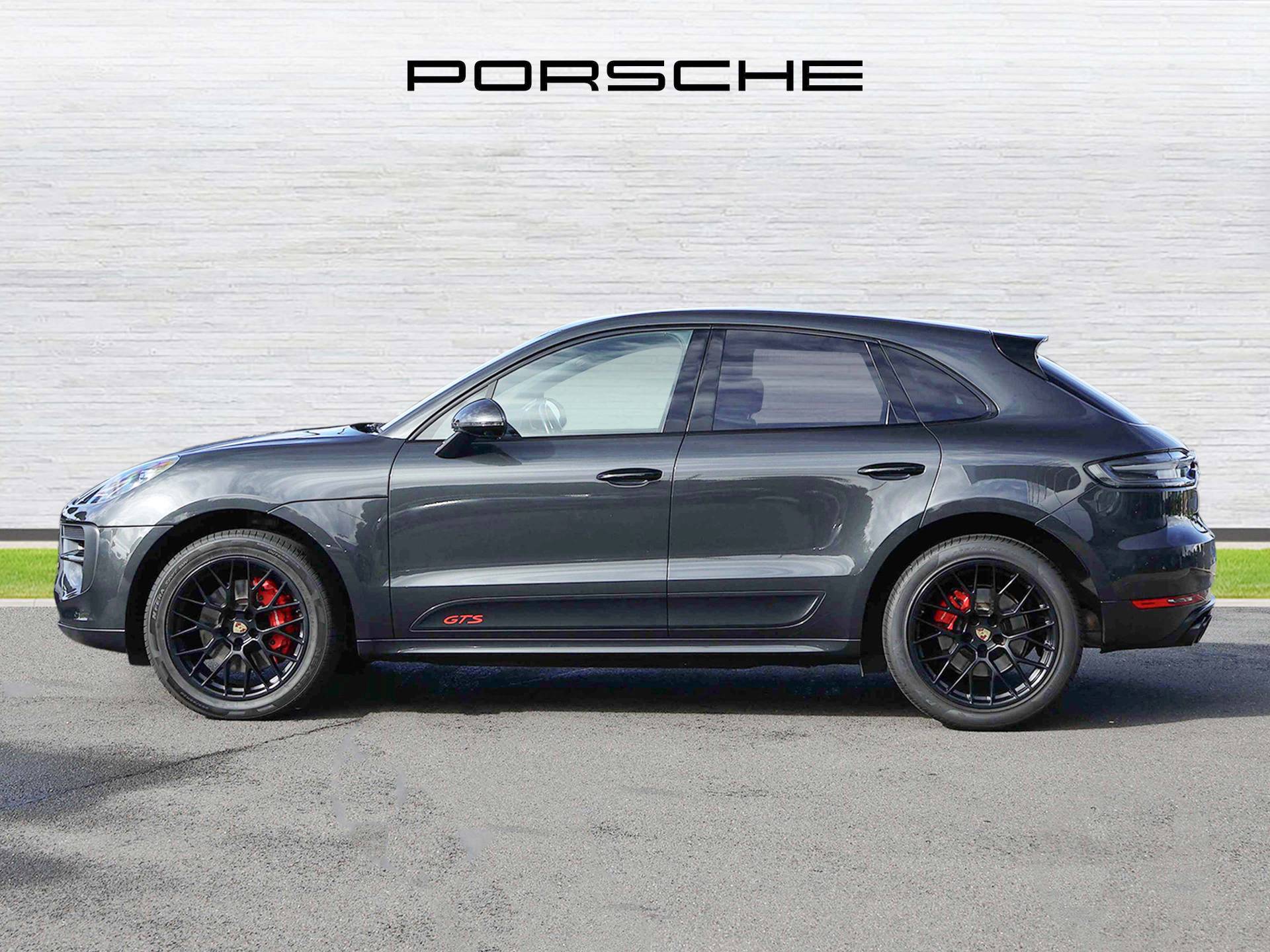 Macan GTS, photo 2 of 32