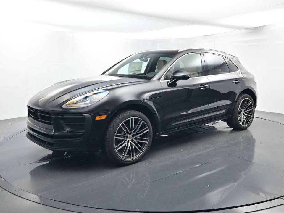 2026 Porsche Macan