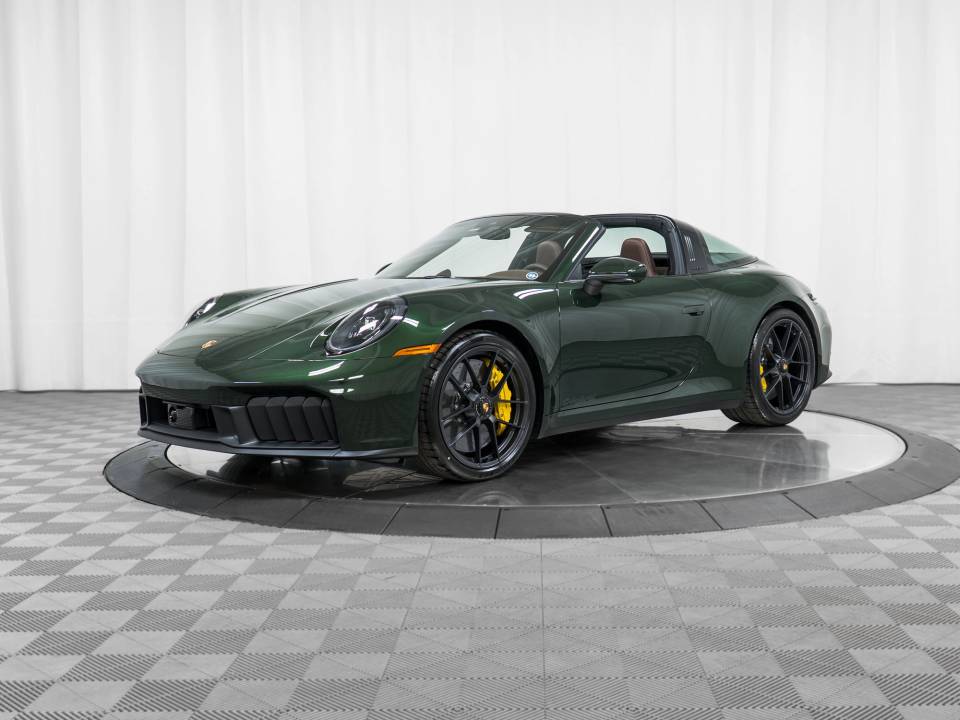 2026 Porsche 911 GTS