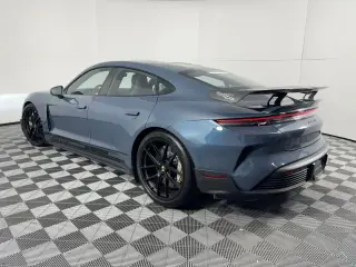 2025 Porsche Taycan Turbo GT - Photo 21