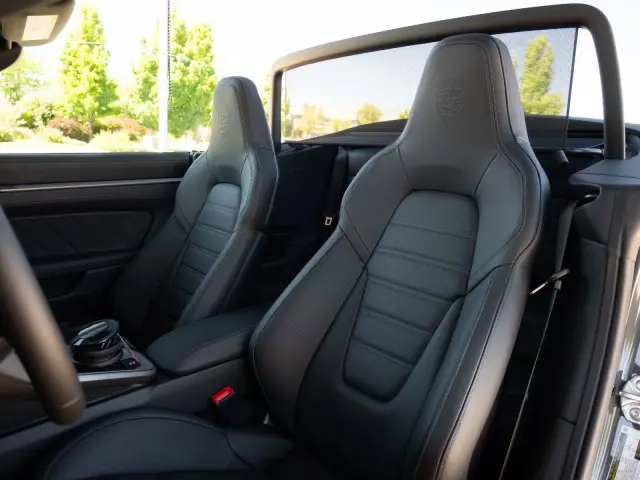 2026 Porsche 911 S - Photo 38