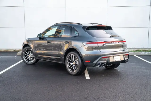 2026 Porsche Macan - Photo 22
