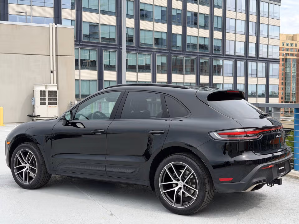 2026 Porsche Macan - Photo 19