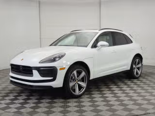 2025 Porsche Macan