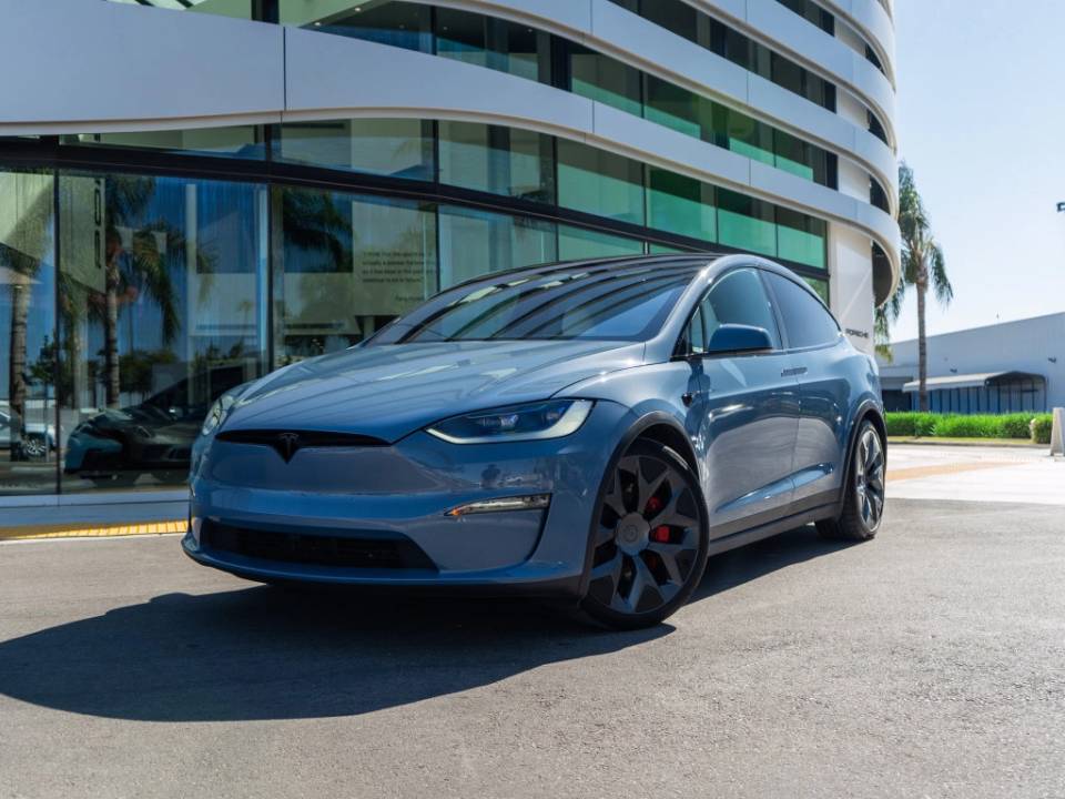 2026 Tesla Model X Plaid