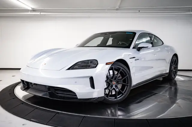 2026 Porsche Taycan GTS - Photo 6