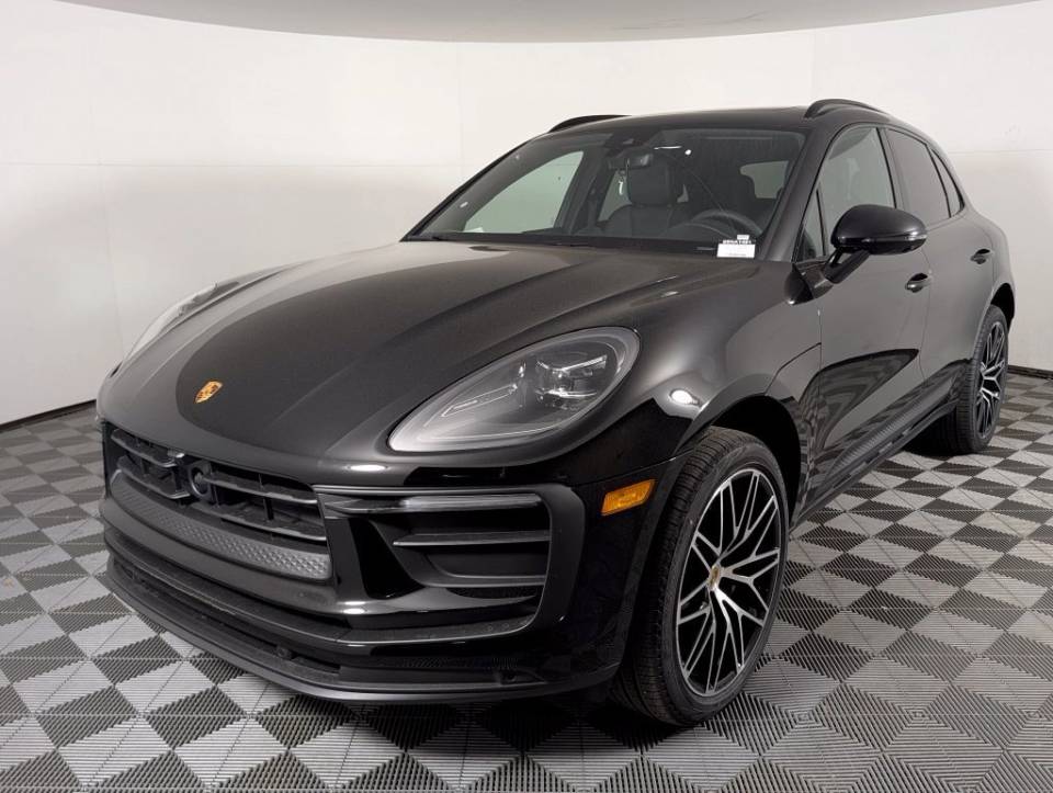 2026 Porsche Macan