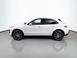2026 Porsche Macan T - Photo 13