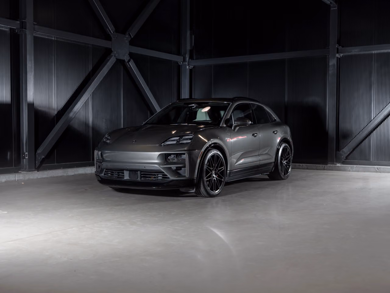 2024 Porsche Macan Turbo