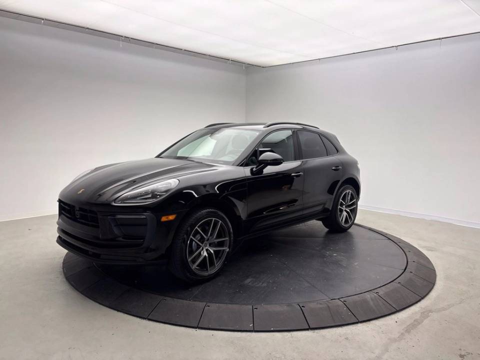 2026 Porsche Macan