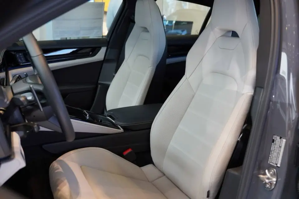 2026 Porsche Panamera Base - Photo 39