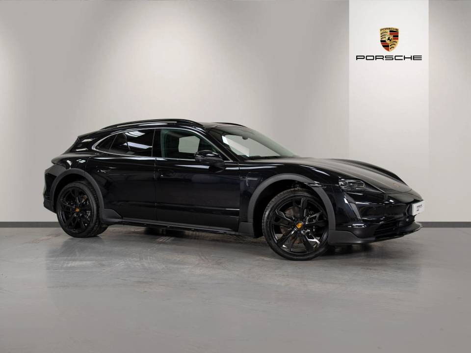 Buy Pre-Owned Porsche Taycan 4S Cross Turismo at Porsche Centre West London