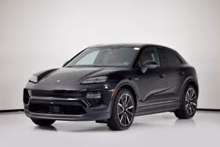 2026 Porsche Macan Base - Photo 1