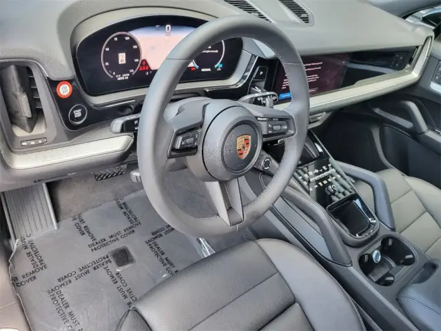 2025 Porsche Cayenne Base - Photo 30