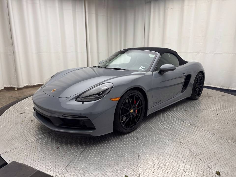 2023 Porsche 718