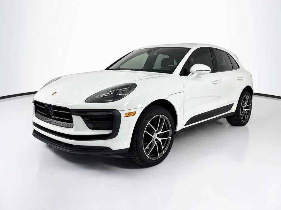 2025 Porsche Macan
