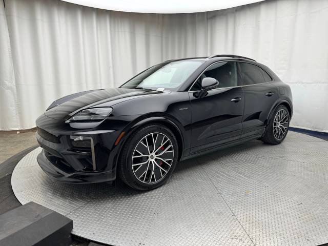 2026 Porsche Macan Turbo Electric