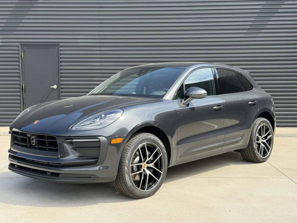 2026 Porsche Macan