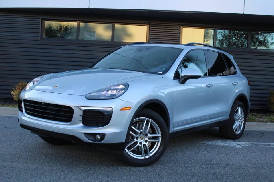 2016 Porsche Cayenne Base