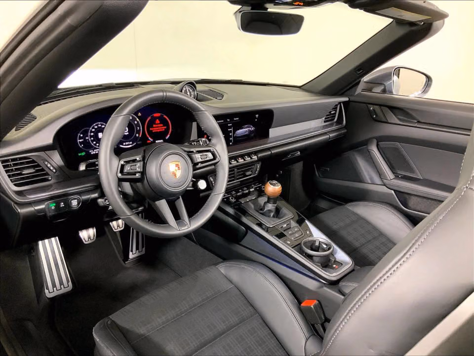 2026 Porsche 911 T - Photo 27