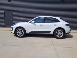 2026 Porsche Macan Base - Photo 9