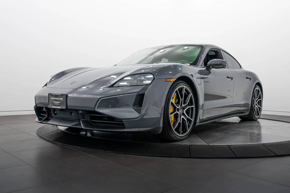 2026 Porsche Taycan