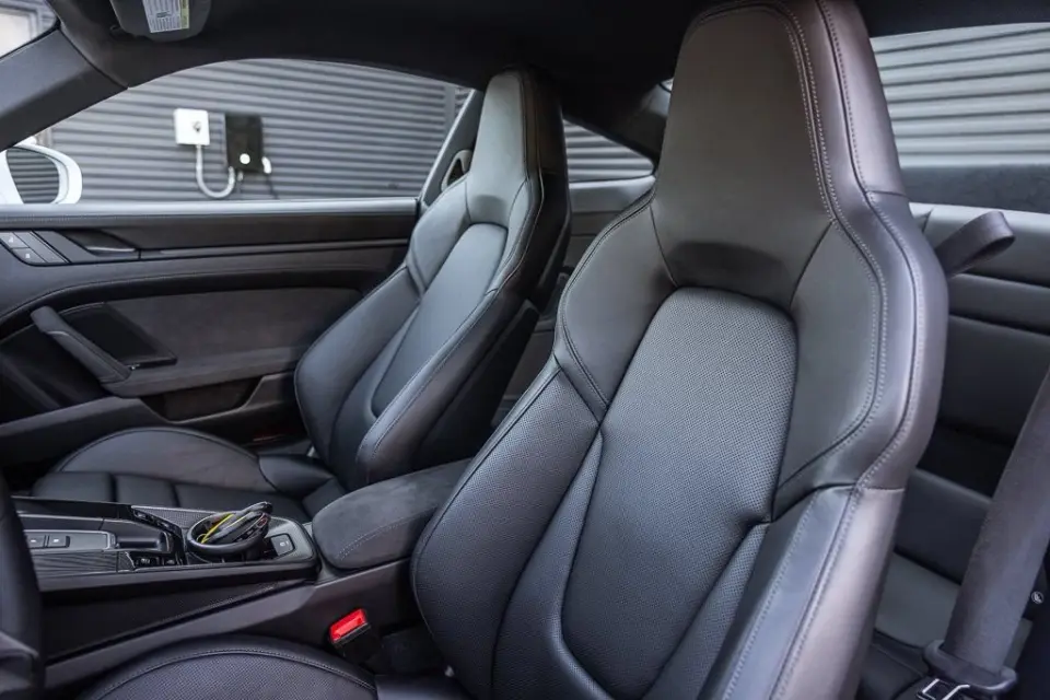 2024 Porsche 911 GTS - Photo 39