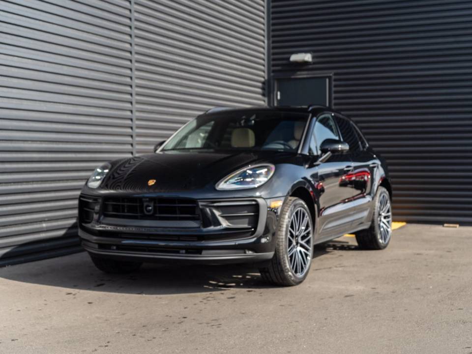 2026 Porsche Macan