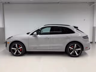 2026 Porsche Macan GTS - Photo 9
